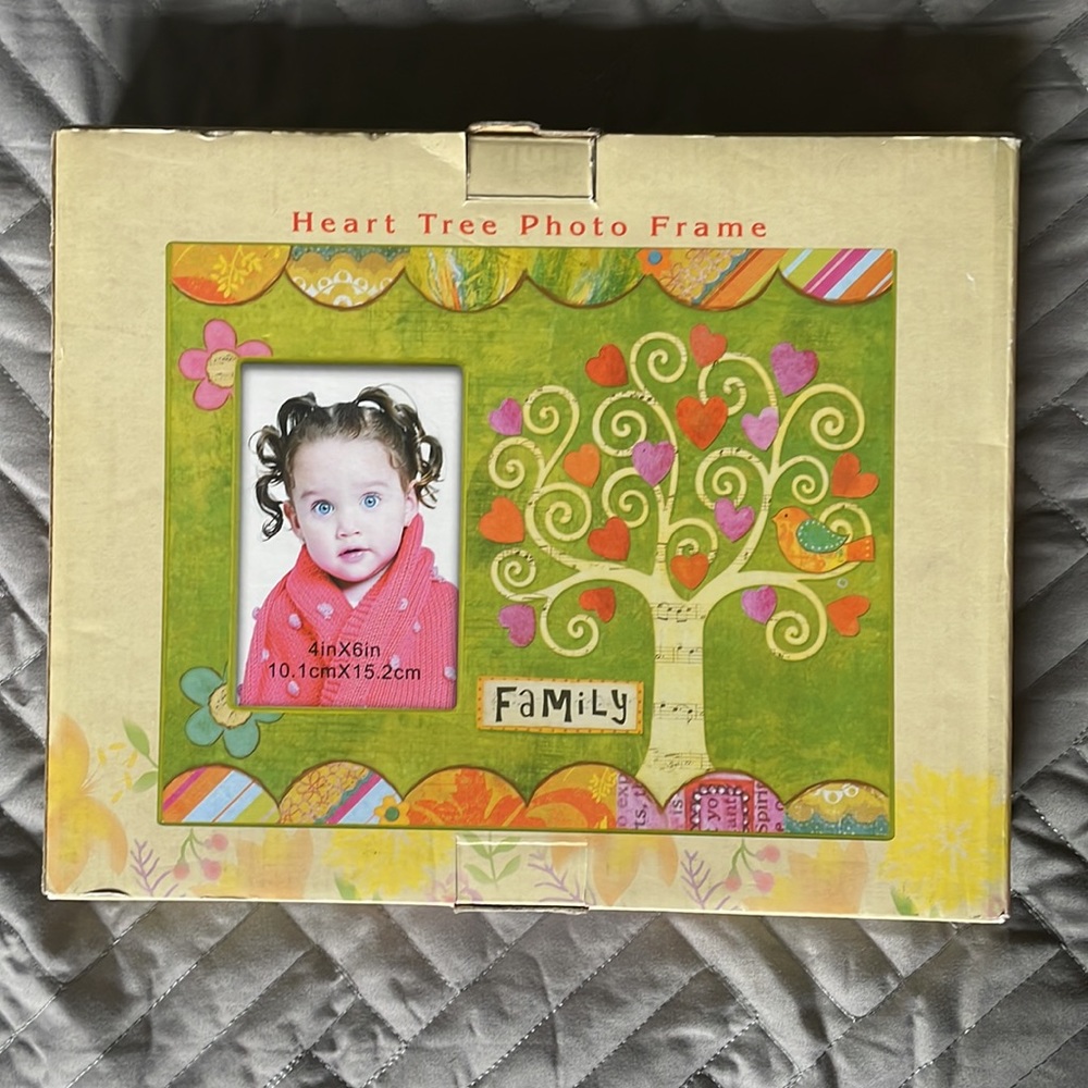 Picture Frame Family Heart Tree